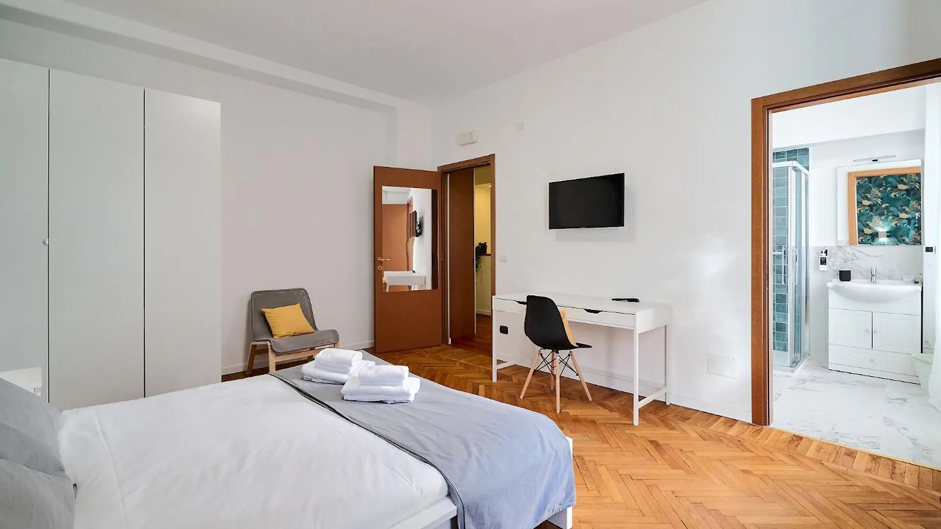 We Home - Filzi41 - Milano Centrale 0*, Milan Italy
